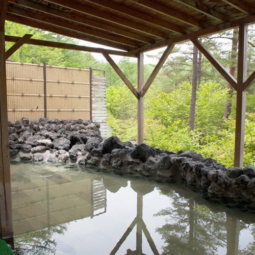Open-air bath