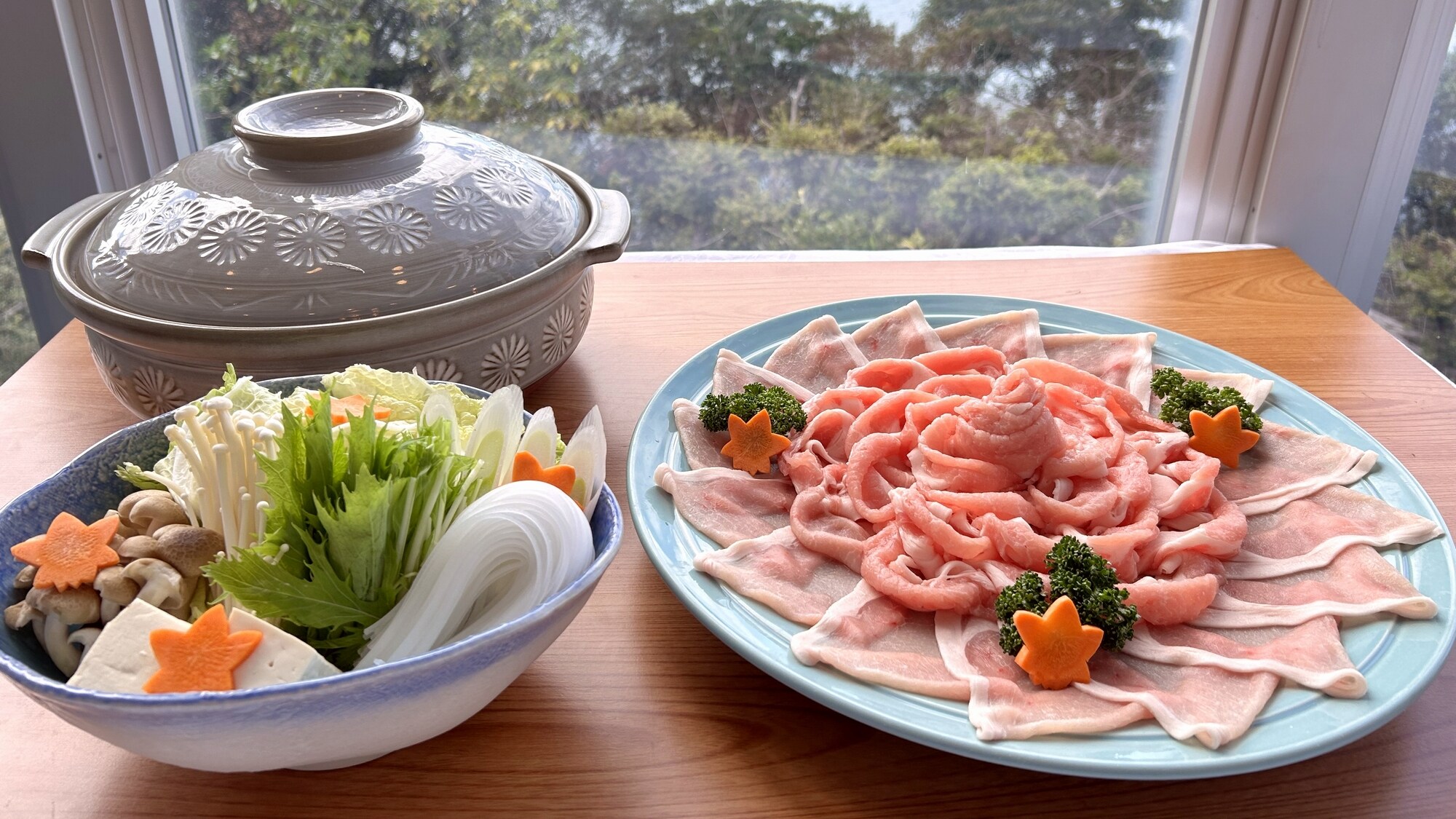 ◆ สุดยอดหม้อไฟชาบูหมู