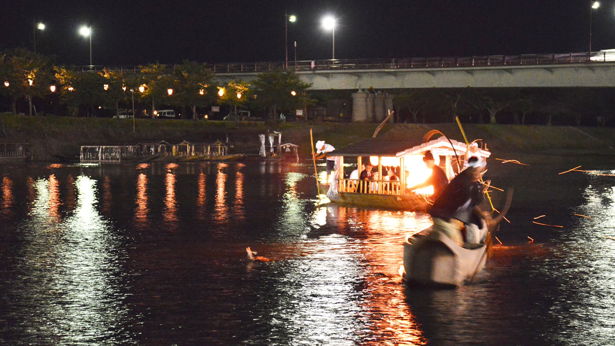 *[Ukai Sightseeing] Enjoy the graceful techniques of cormorant fishing up close. Come and enjoy this traditional art form on the water.