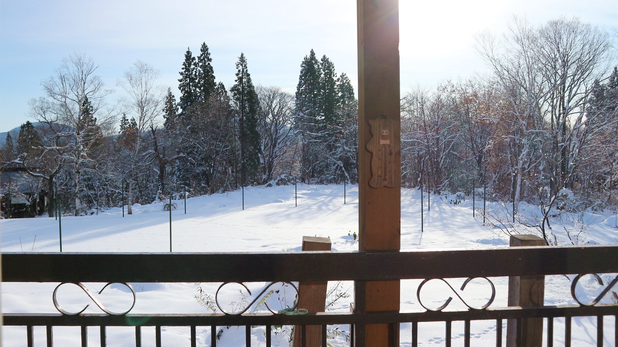 *[ตัวอย่างห้องรับประทานอาหาร] เพลิดเพลินกับมื้ออาหารของคุณพร้อมชมทิวทัศน์ตามฤดูกาล