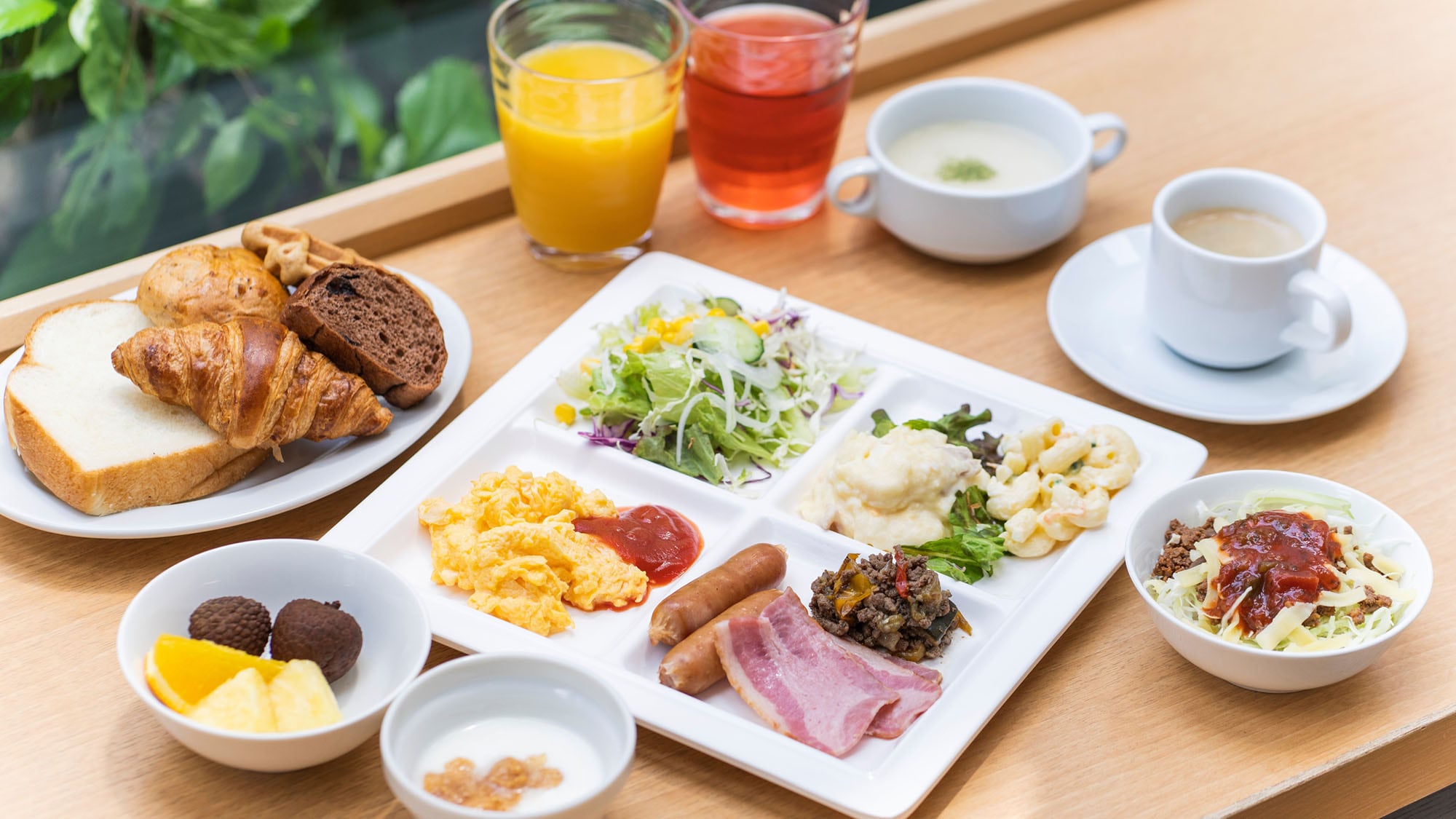 Contoh sarapan prasmanan