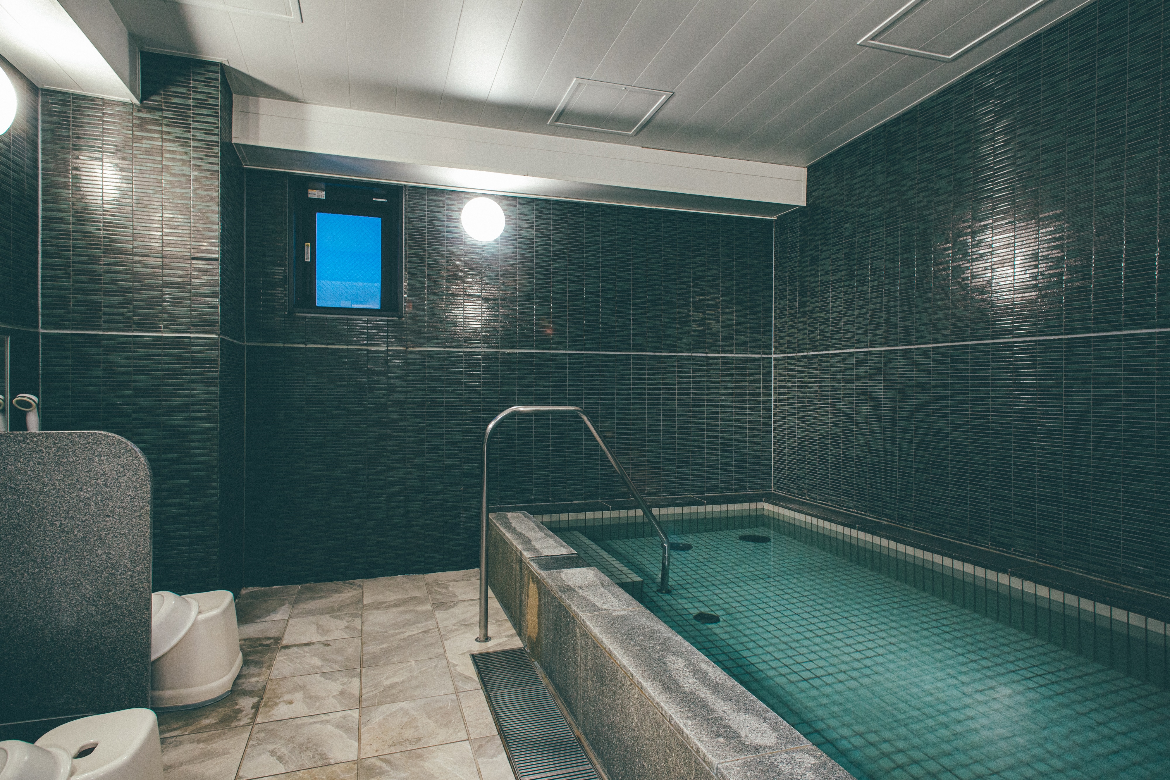 Men's bath
