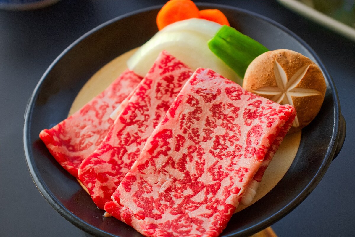 [Dinner example] Enjoy the finest Tochigi Wagyu beef.