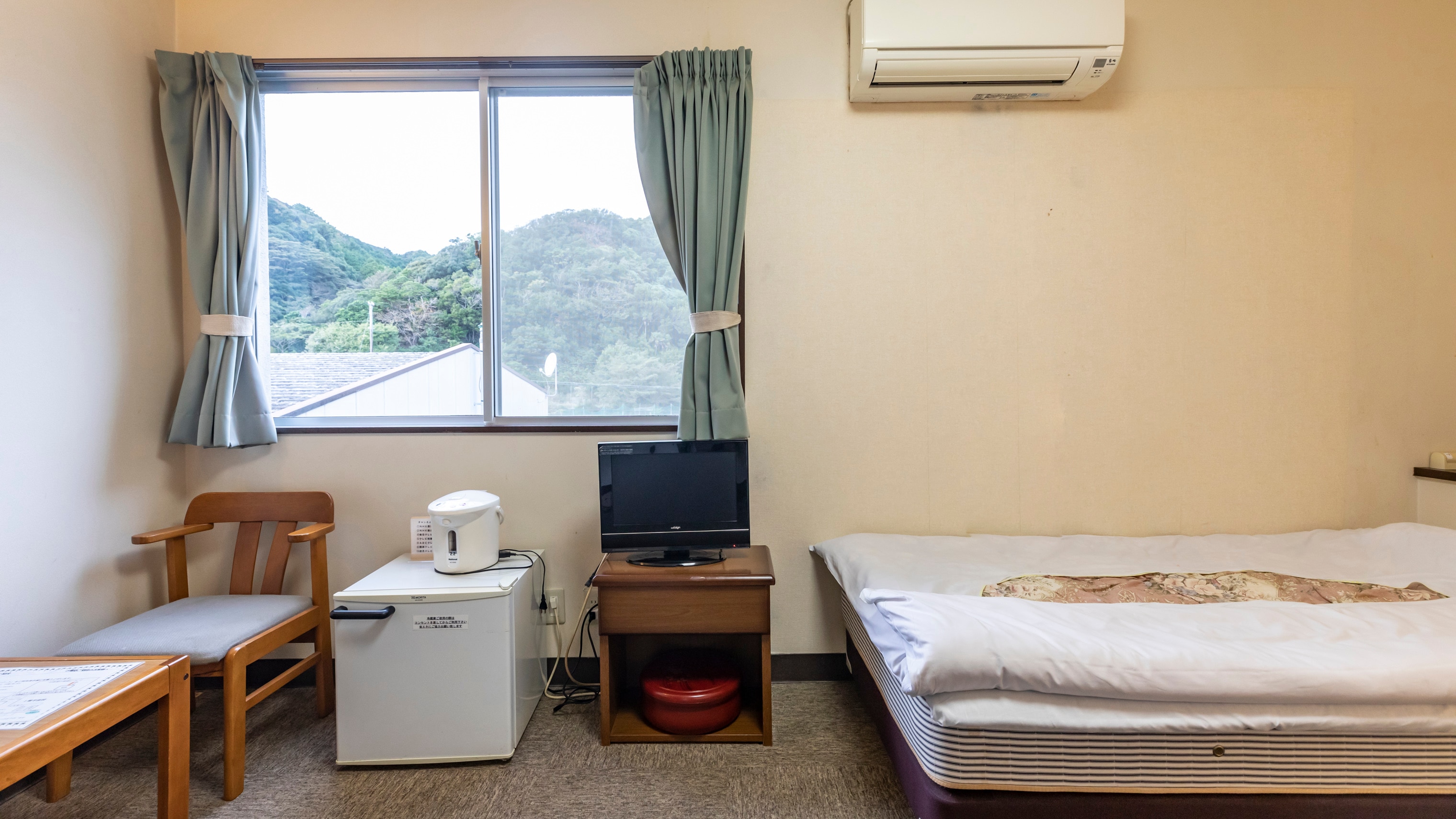 [Non-smoking] Twin room
