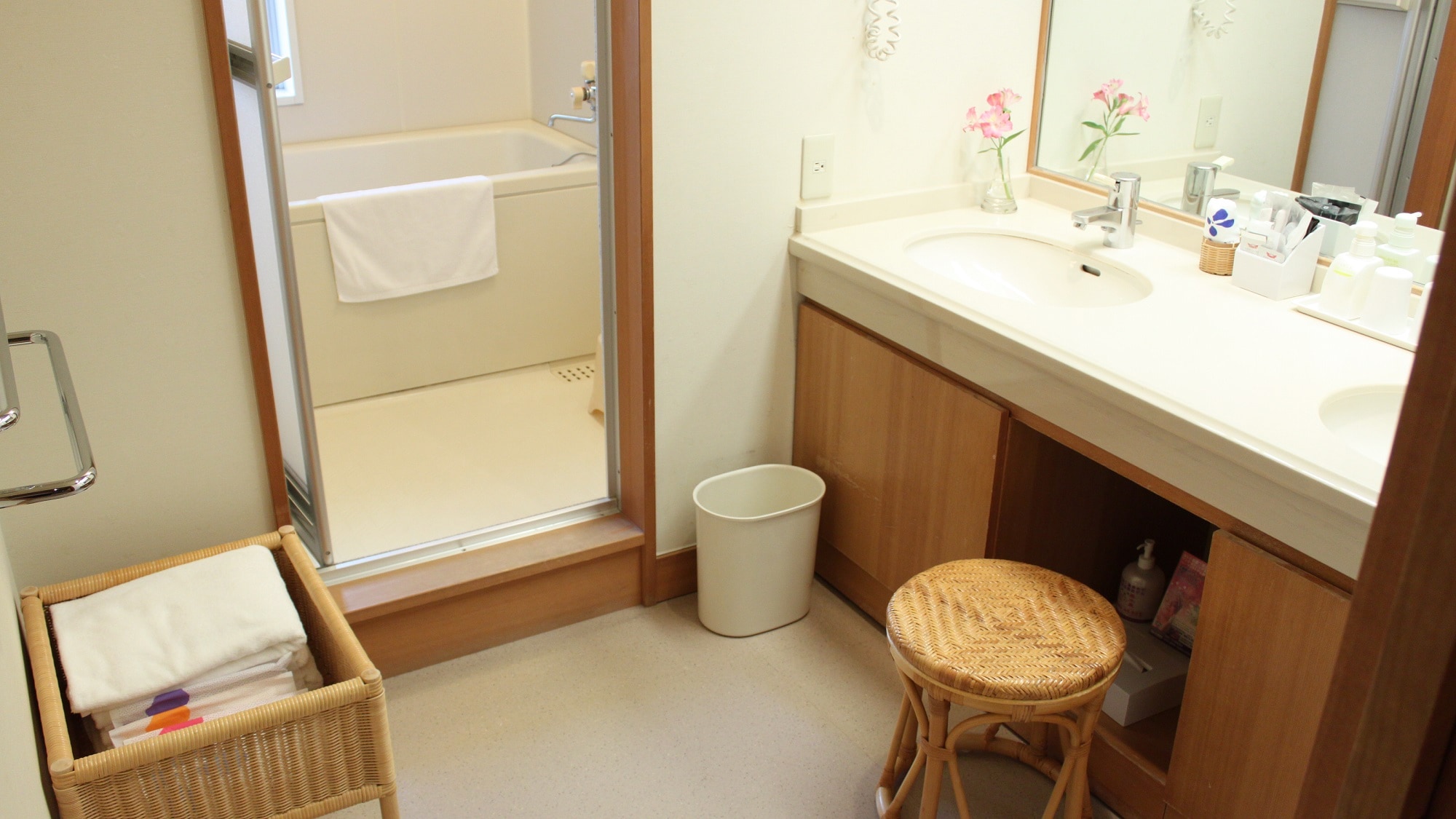 [Annex/Non-smoking] Japanese-Western style room (57 square meters)