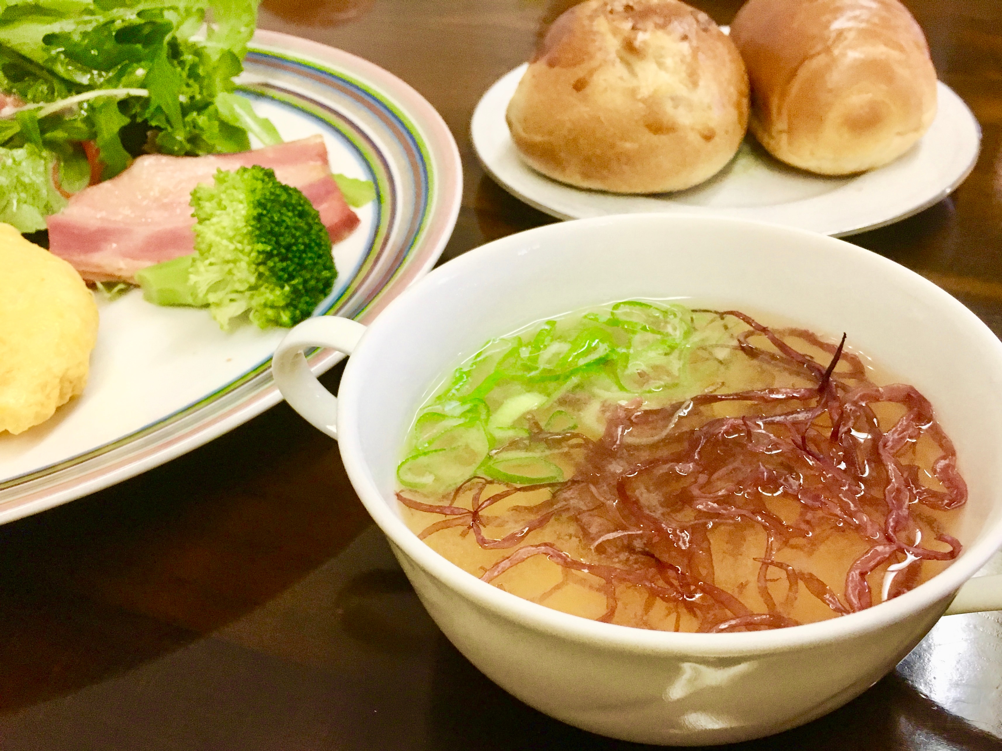 Main building Appi Life ~ is Beautiful ~ Additive-free natural miso soup for breakfast ♪