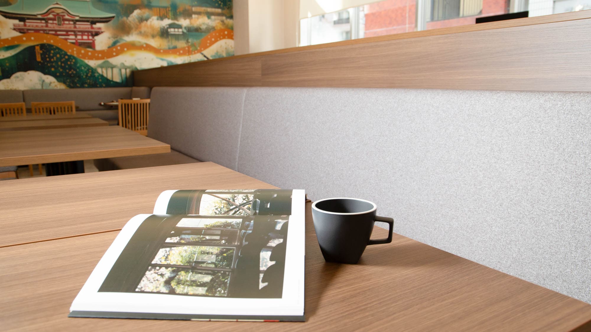 [Library Cafe] Spend your time however you like