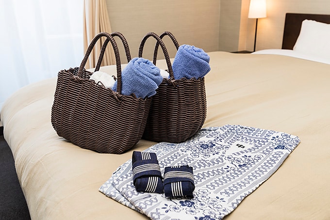 Outdoor hot spring tour set