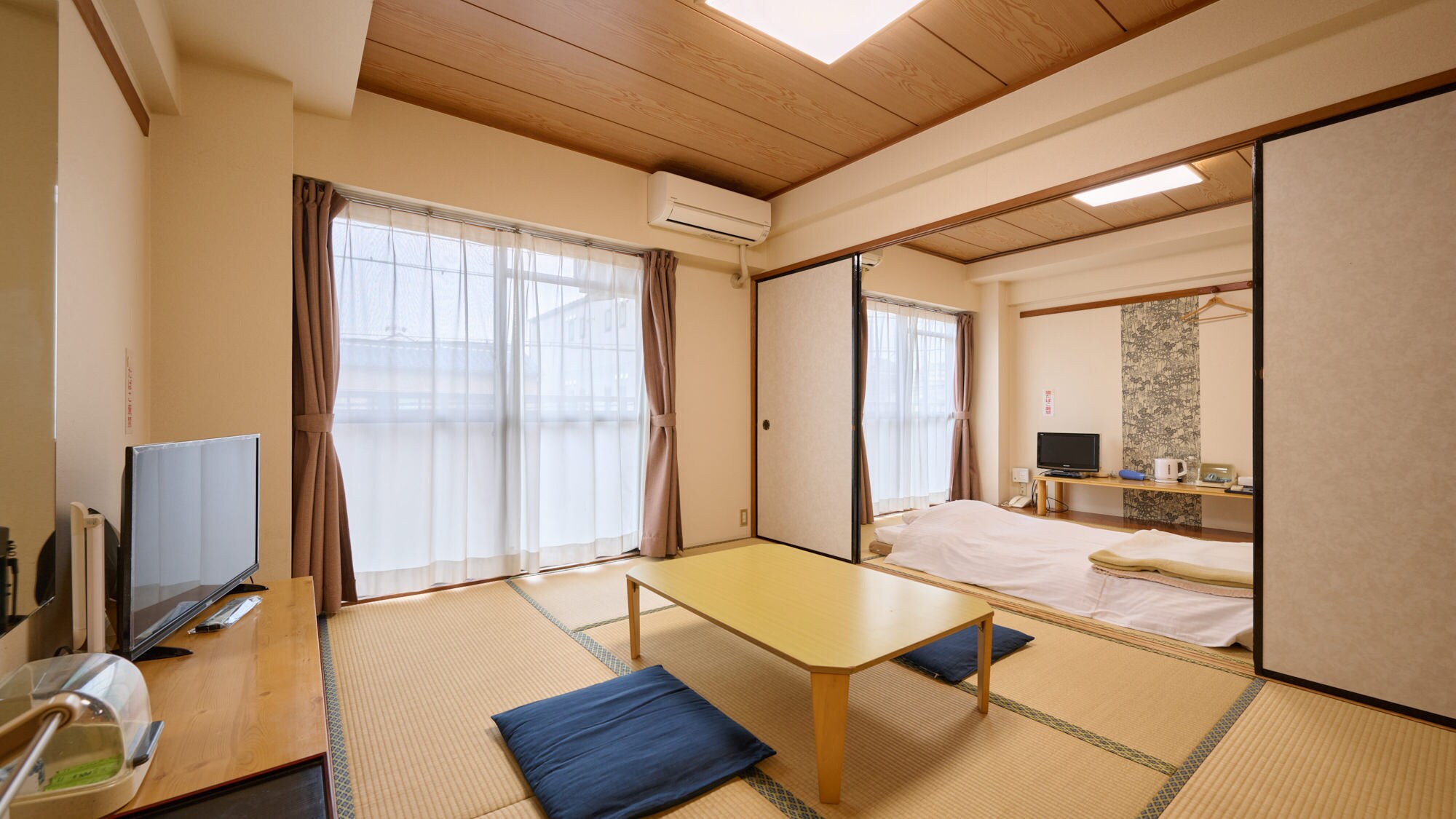 ◇[Phụ lục Wako: Phòng kiểu Nhật có 12 tấm chiếu tatami] có phòng tắm và nhà vệ sinh