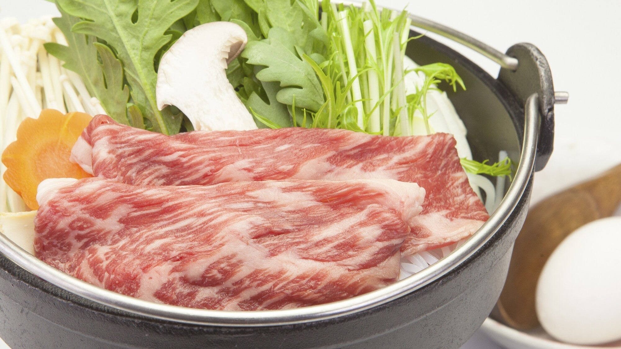 [Ushu Kaiseki] Enjoy the melt-in-your-mouth flavor of Yamagata beef in a luxurious sukiyaki