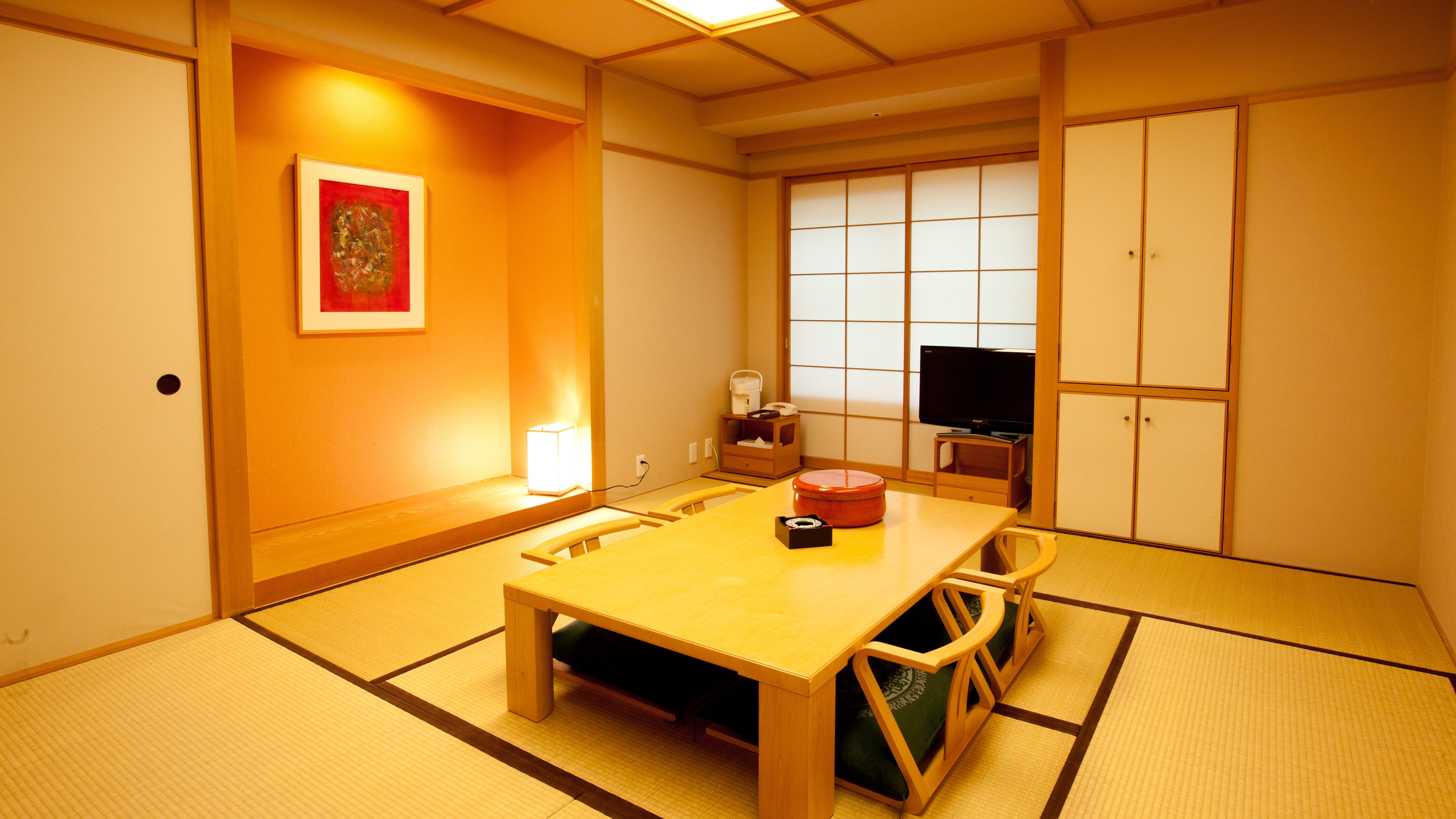 Japanese-style room