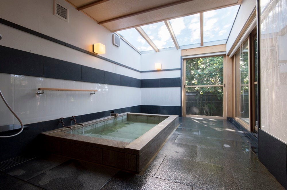 Higashi - Guest room bath