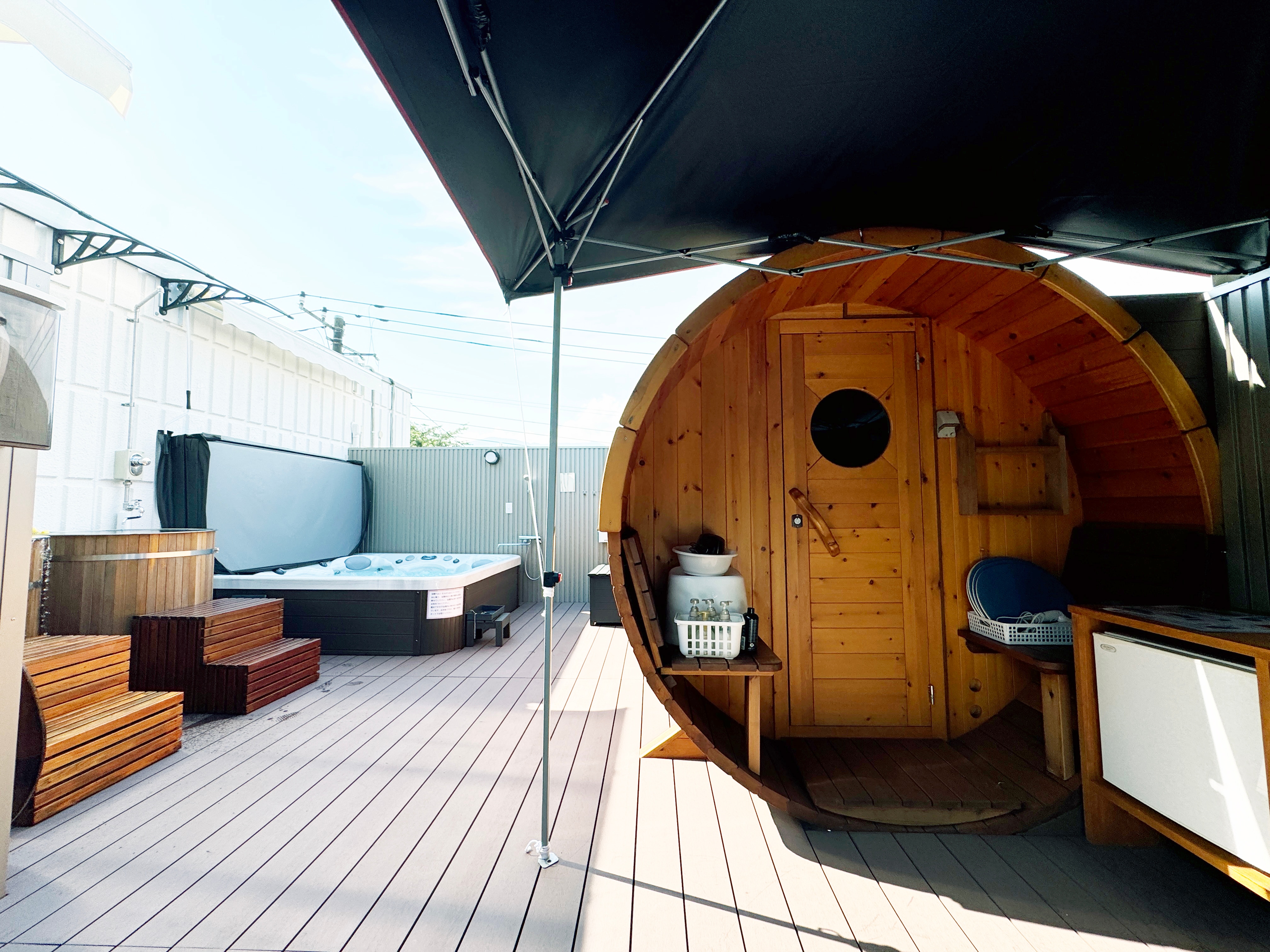 Barrel sauna in open-air bath (charged)