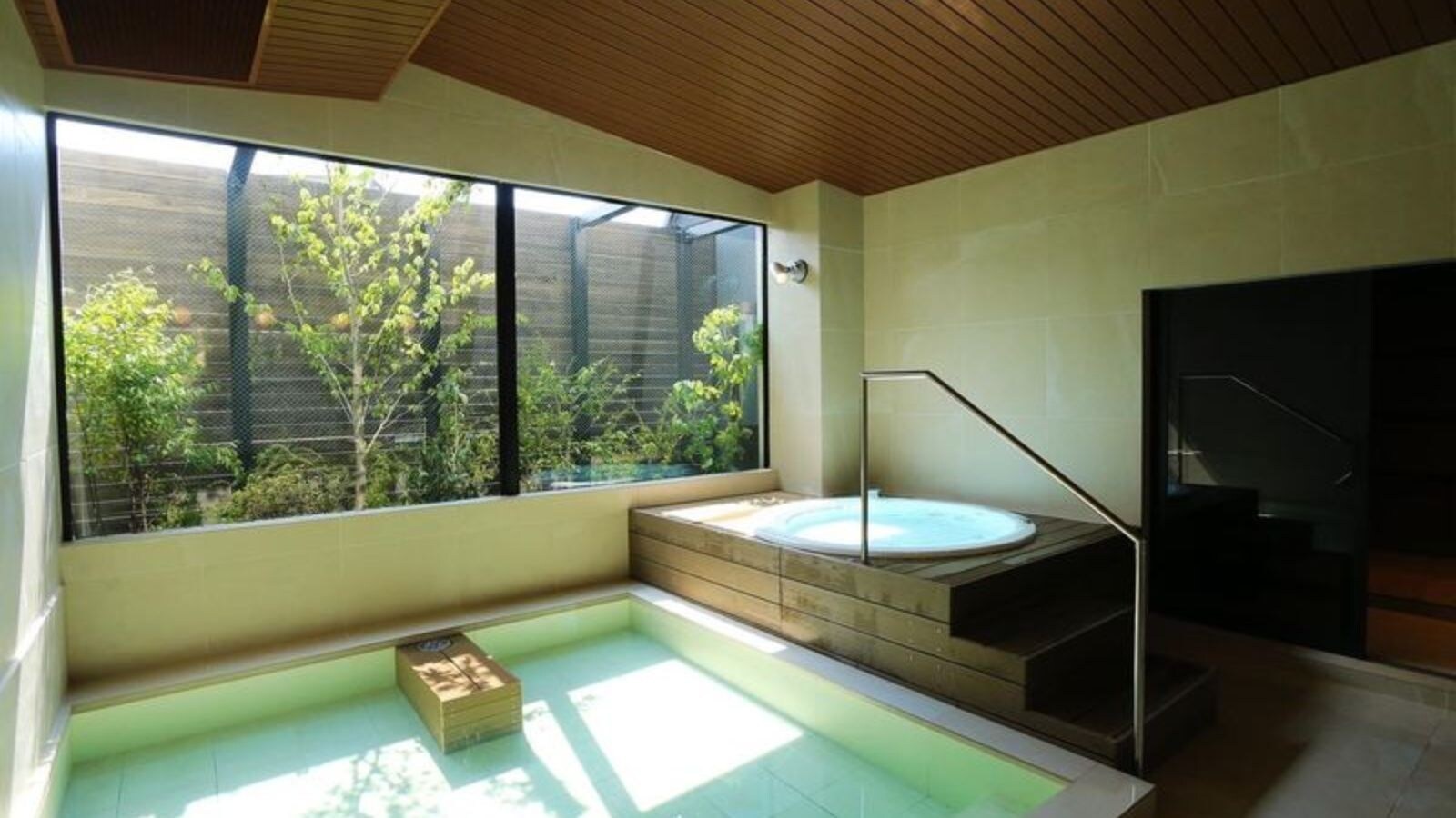 Hot spring resort "KIFUNE"