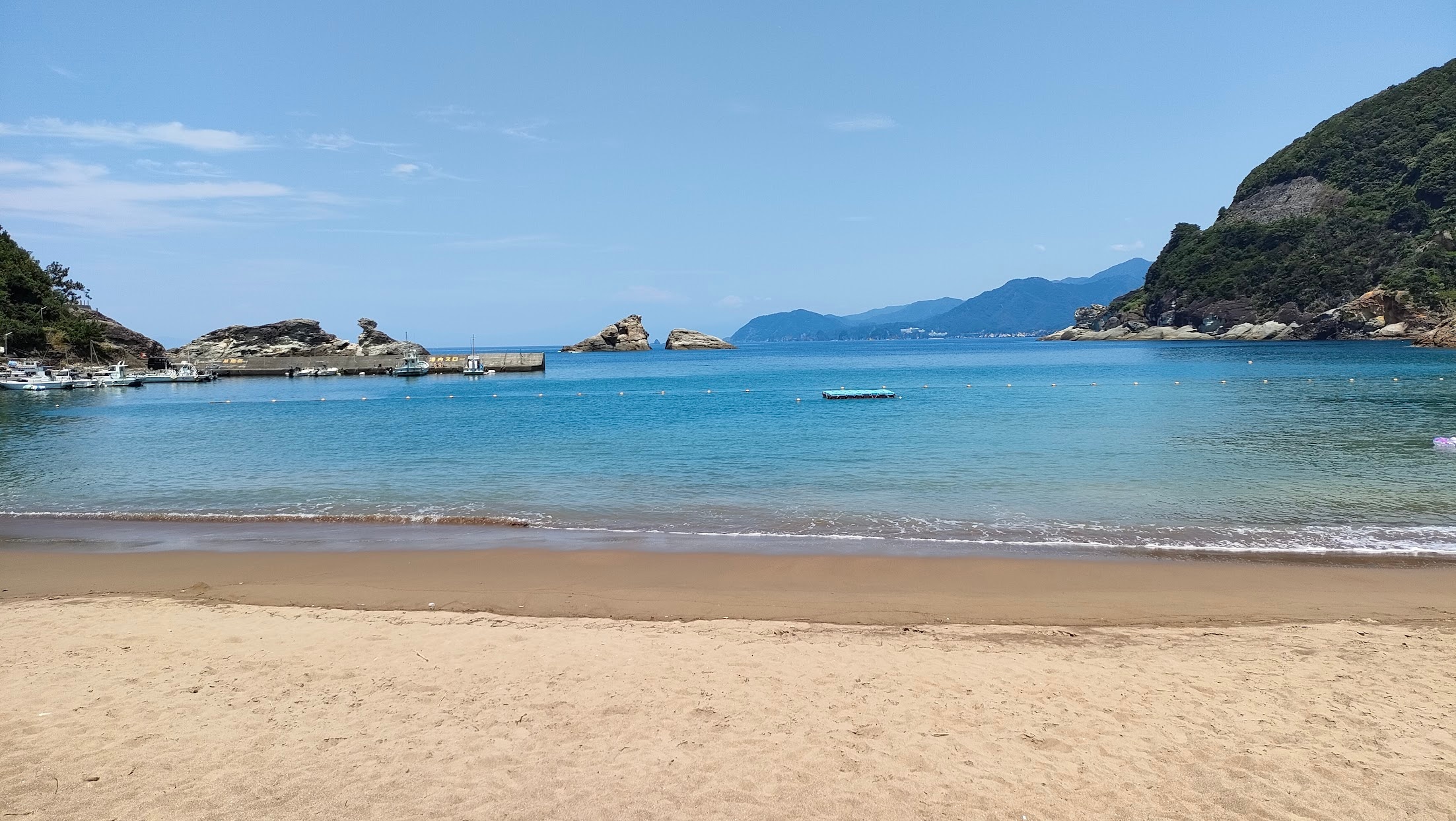 Kumomi Beach in summer. It's a perfect day for swimming.