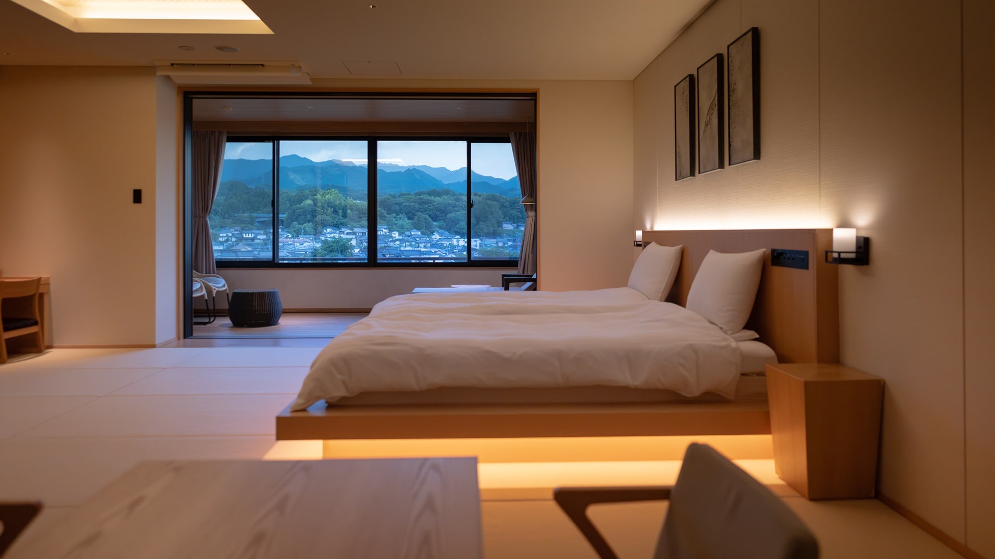 [SYOU] Japanese-style Hollywood Twin Room | As it is a tatami room, even small children can stay comfortably.
