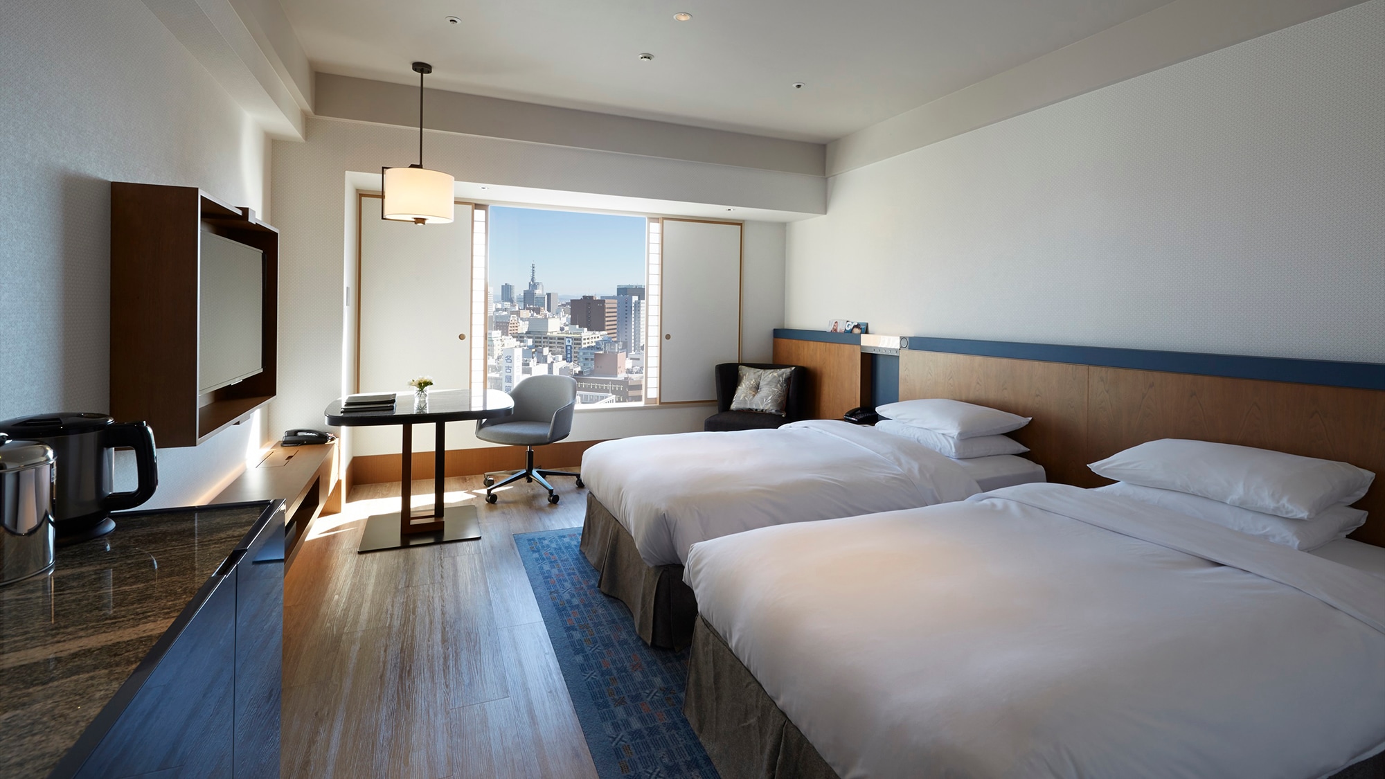 Hilton room twin