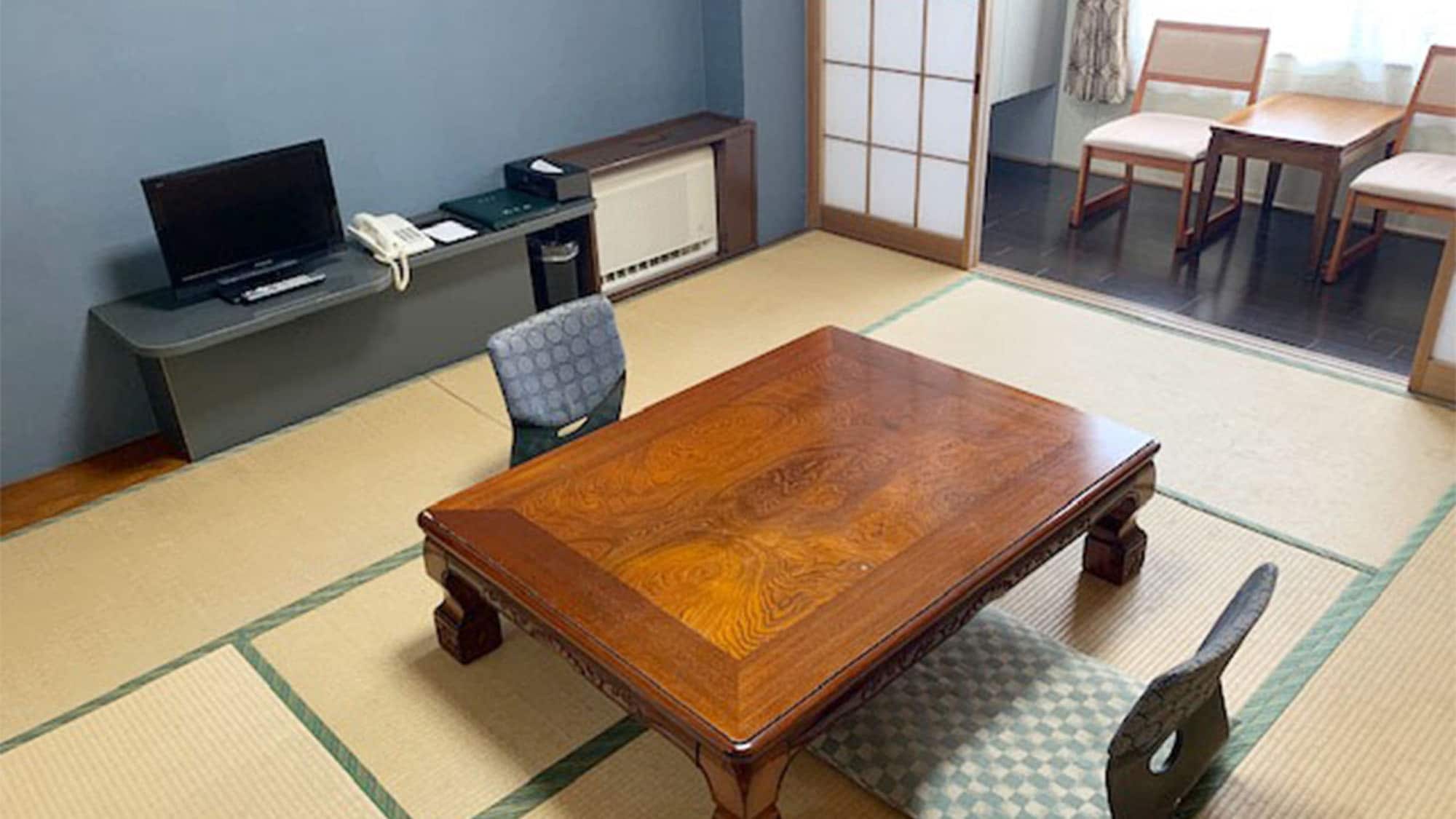 ・ Please enjoy the hot spring inn with your room meal