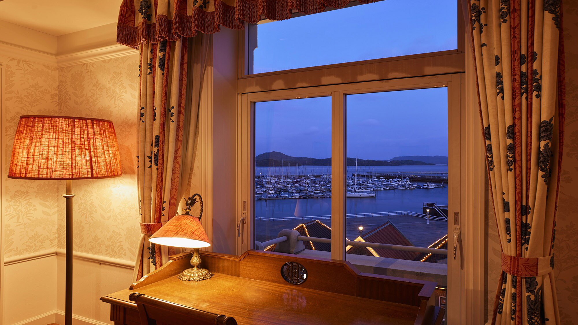 [Scenery example] Semi-suite (ocean side)