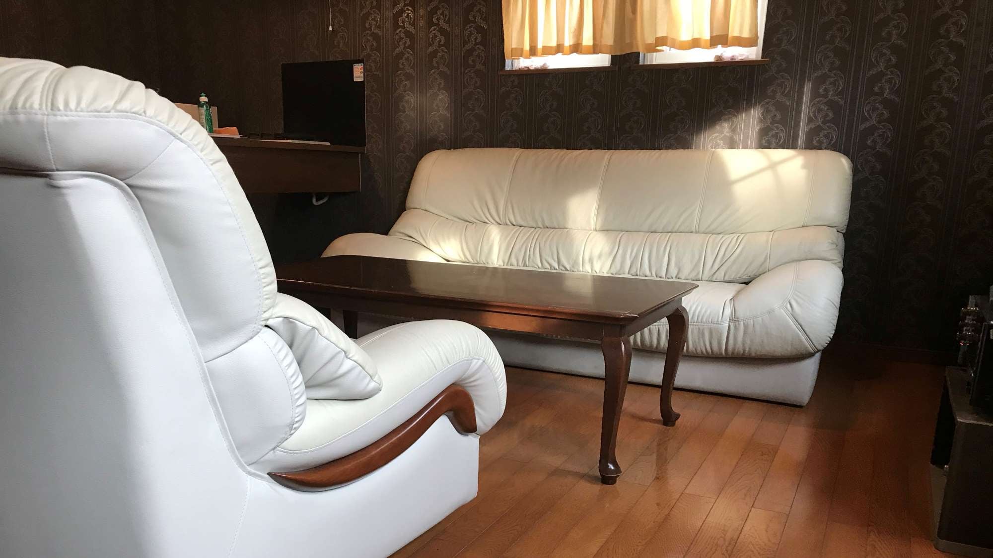 ・Family A/Living room sofa