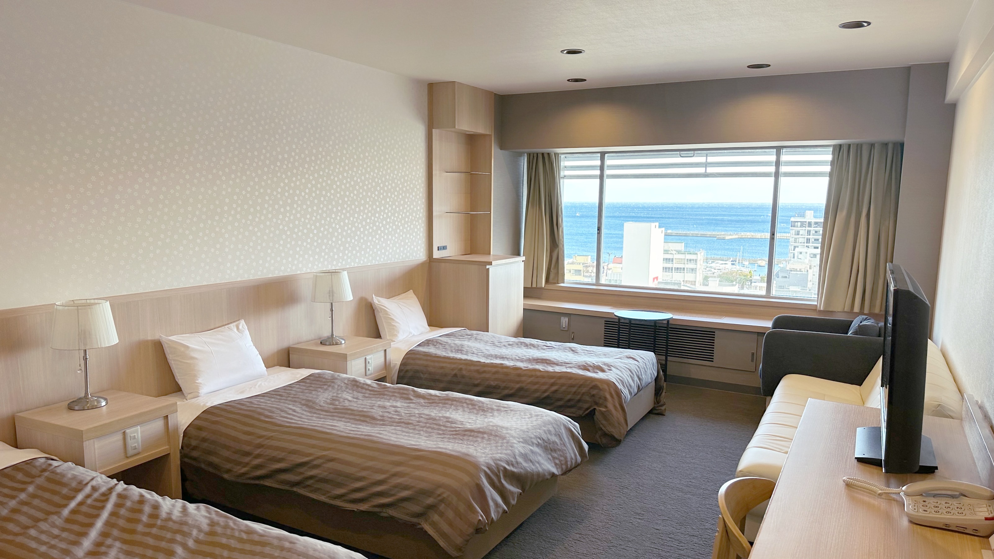 海边高楼层受力的例子