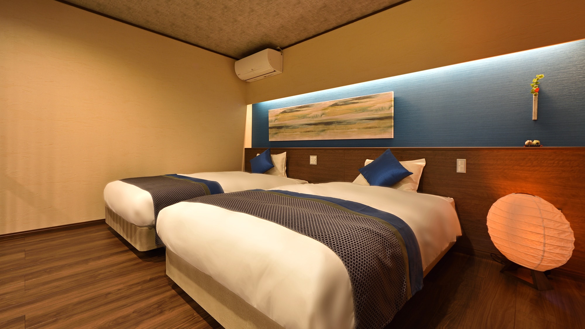 [Special Room: Twelve-layered Kimono (Ajuga)]