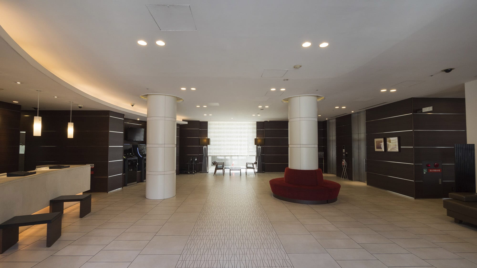広々としたロビー