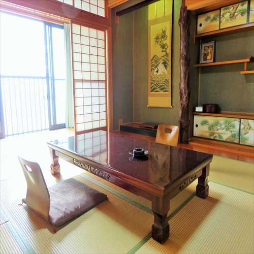 Japanese-style room 10 tatami mats 2F