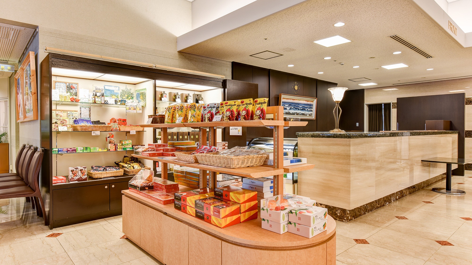 *Not available* [Facilities] There is also a shop next to the front desk. It has a wide selection of Miyazaki specialty sweets.