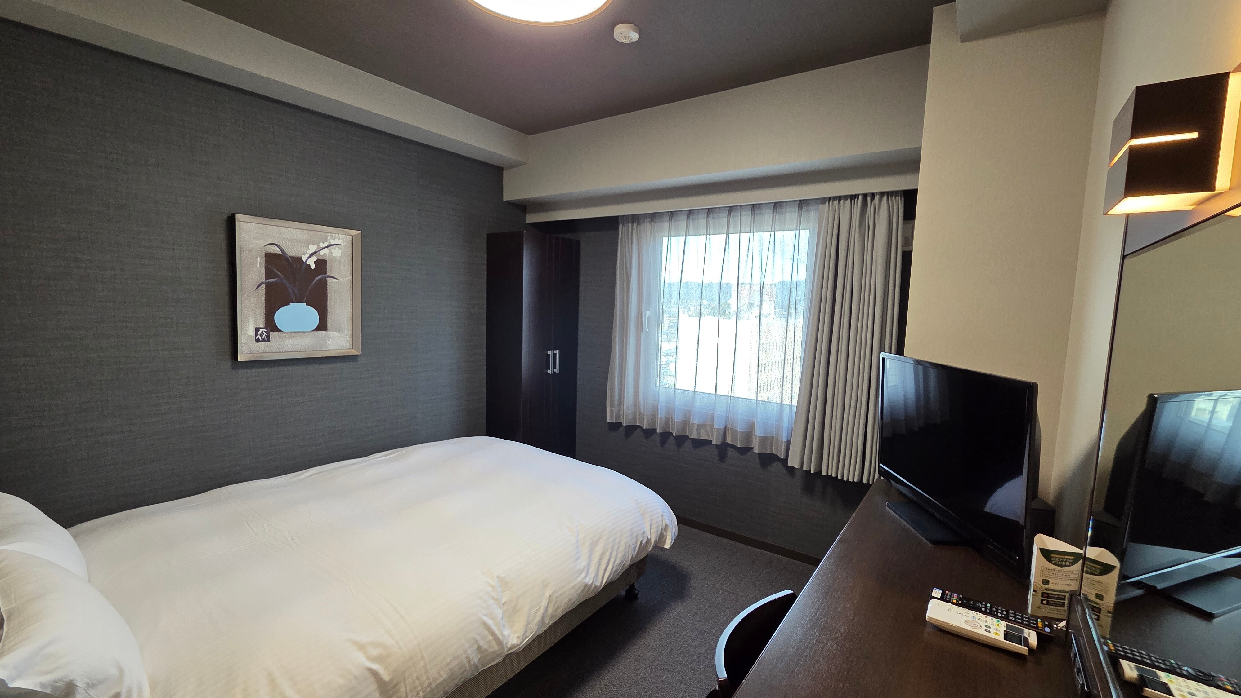 Comfort Semi-Double Room 140cm wide bed 12㎡