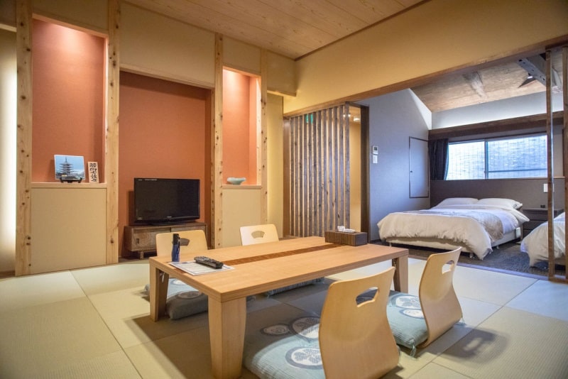 Japanese-style room