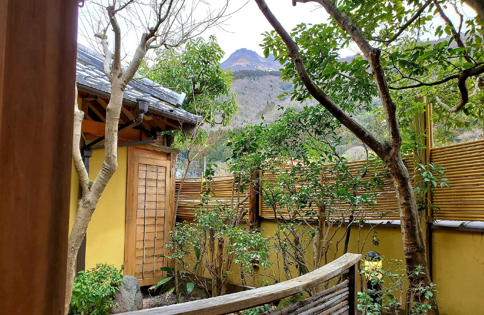 1st floor: Open-air bath, Japanese-style room 8 tatami mats + 8 tatami mats + wide veranda