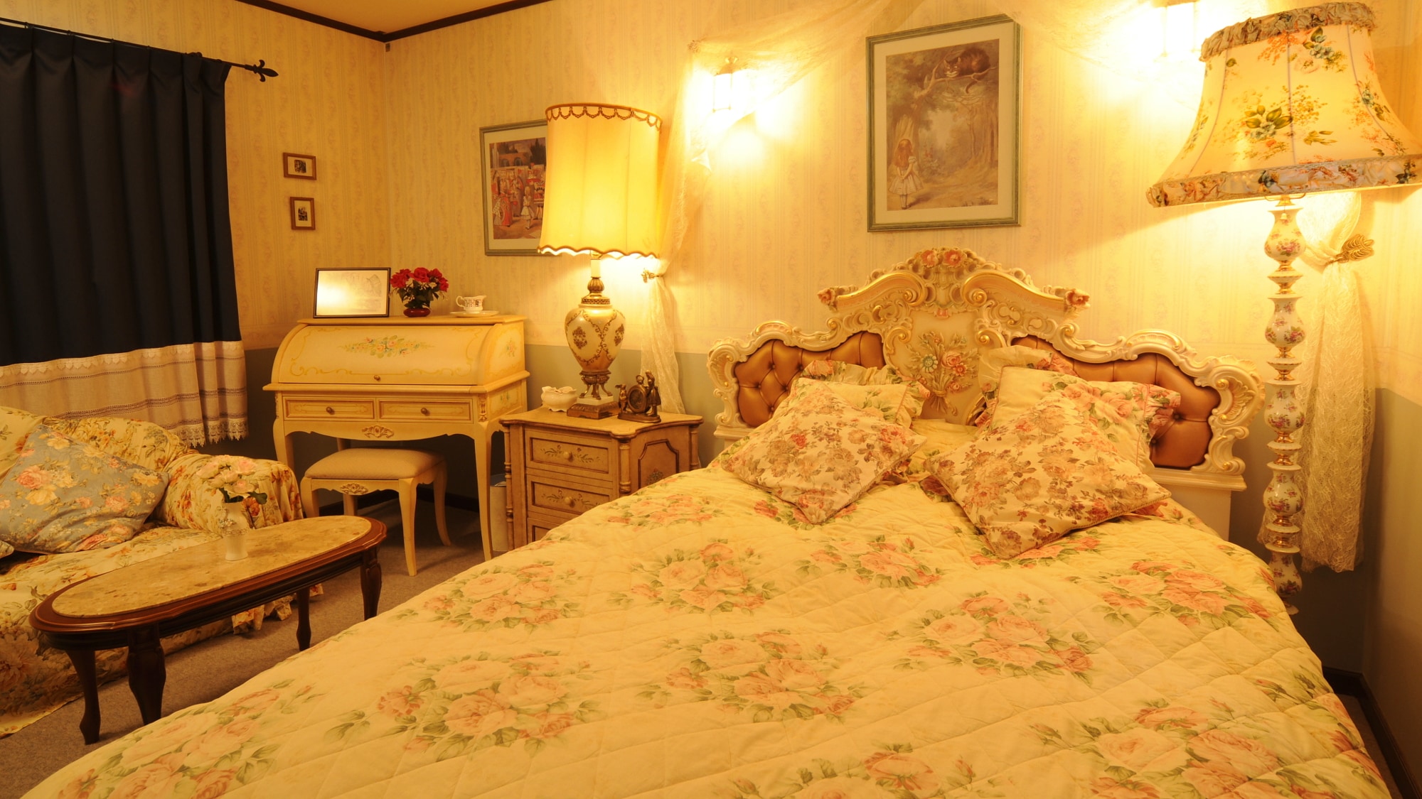 Contoh kamar tamu (Deluxe Suite)