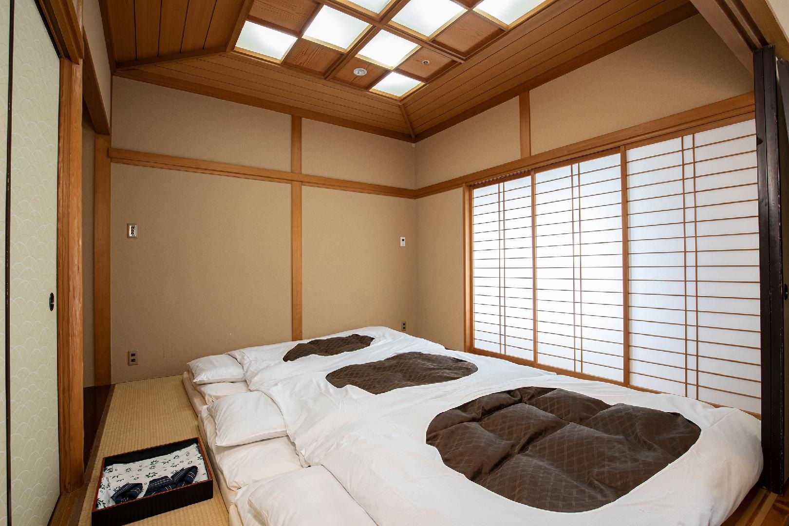 Japanese-Western room futon