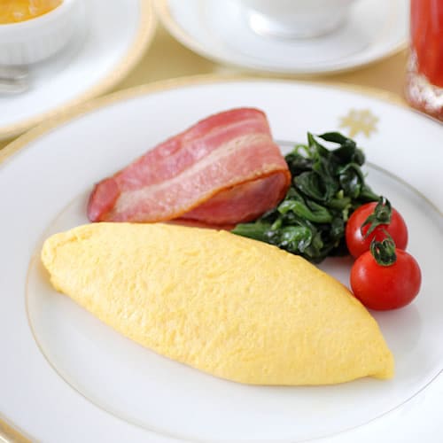 Breakfast with a popular omelet