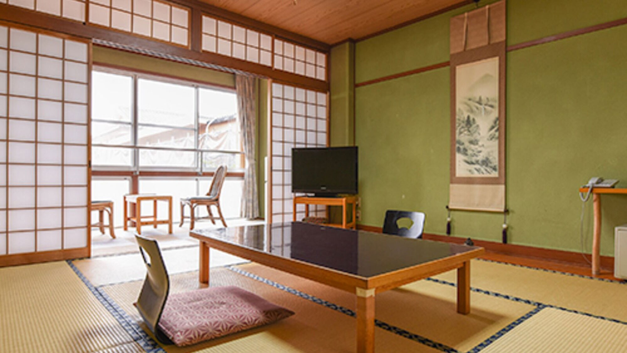 Japanese-style room 8 tatami mats (example of room) We will prepare according to the number of people reserved. ★ Wi-Fi available!