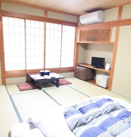 V Annex 1F Japanese-style room 10 tatami mats V103