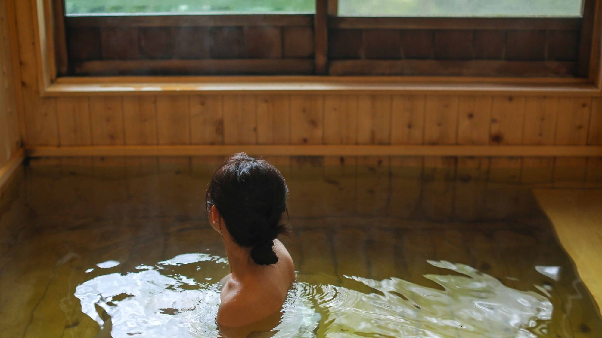Ibuki herbal bath made entirely of cypress