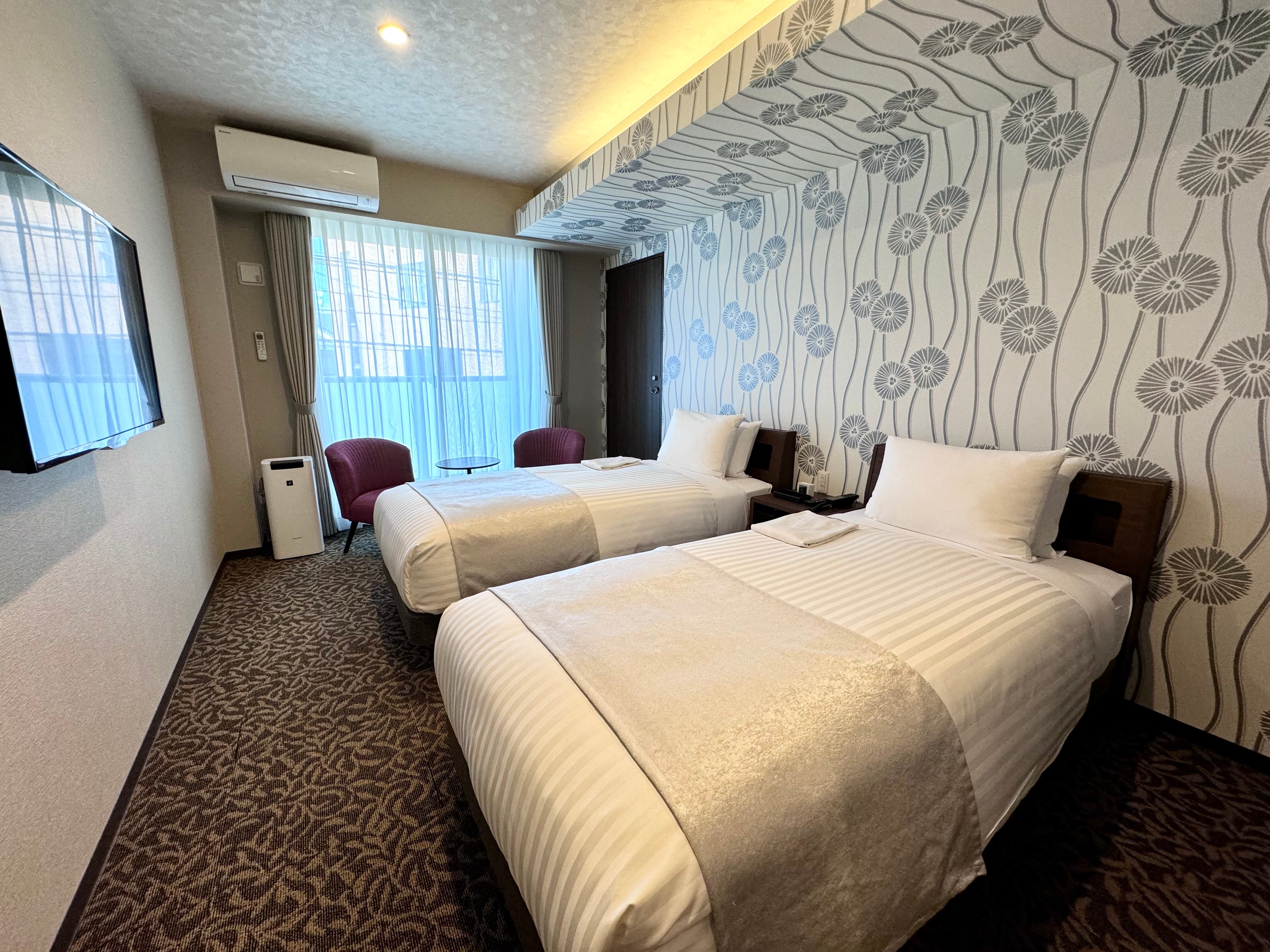 Superior Twin Room (20 square meters)