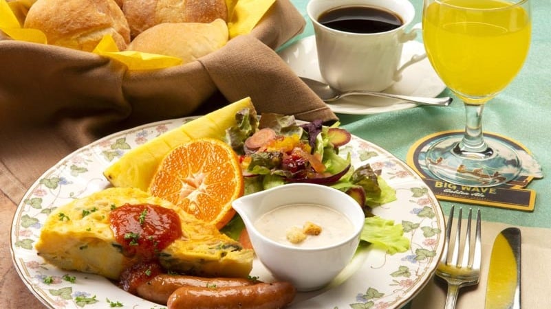 Breakfast: American breakfast