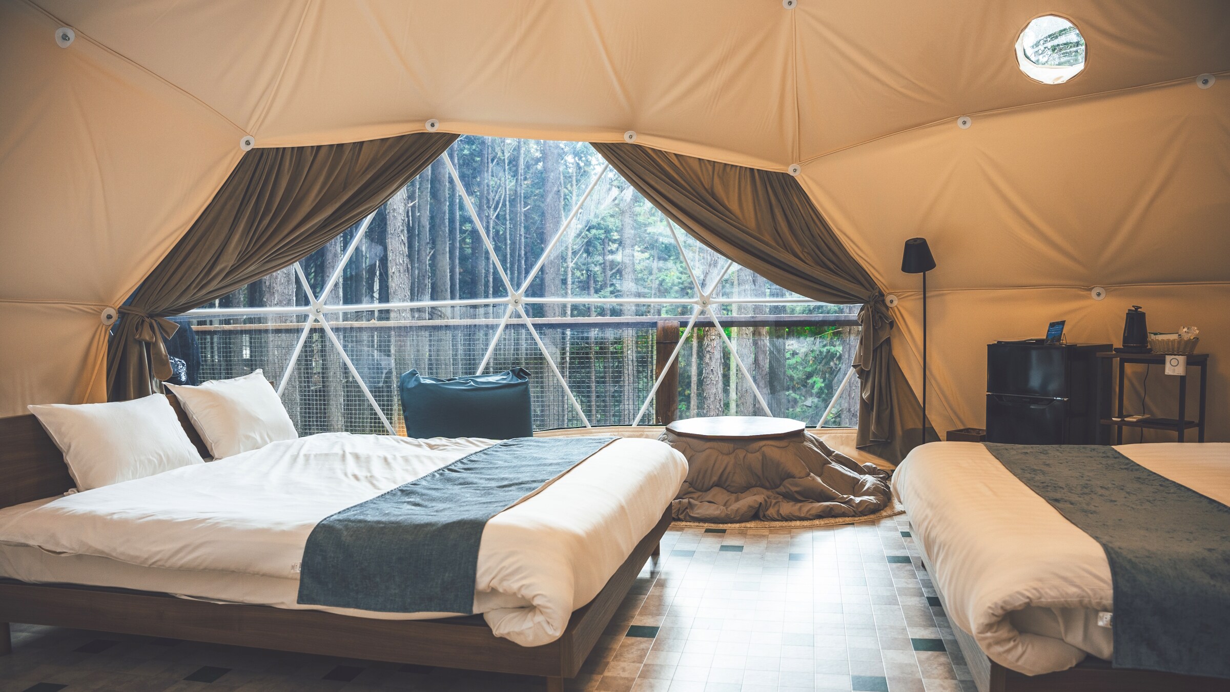 [Private sauna included] High-grade tent - interior