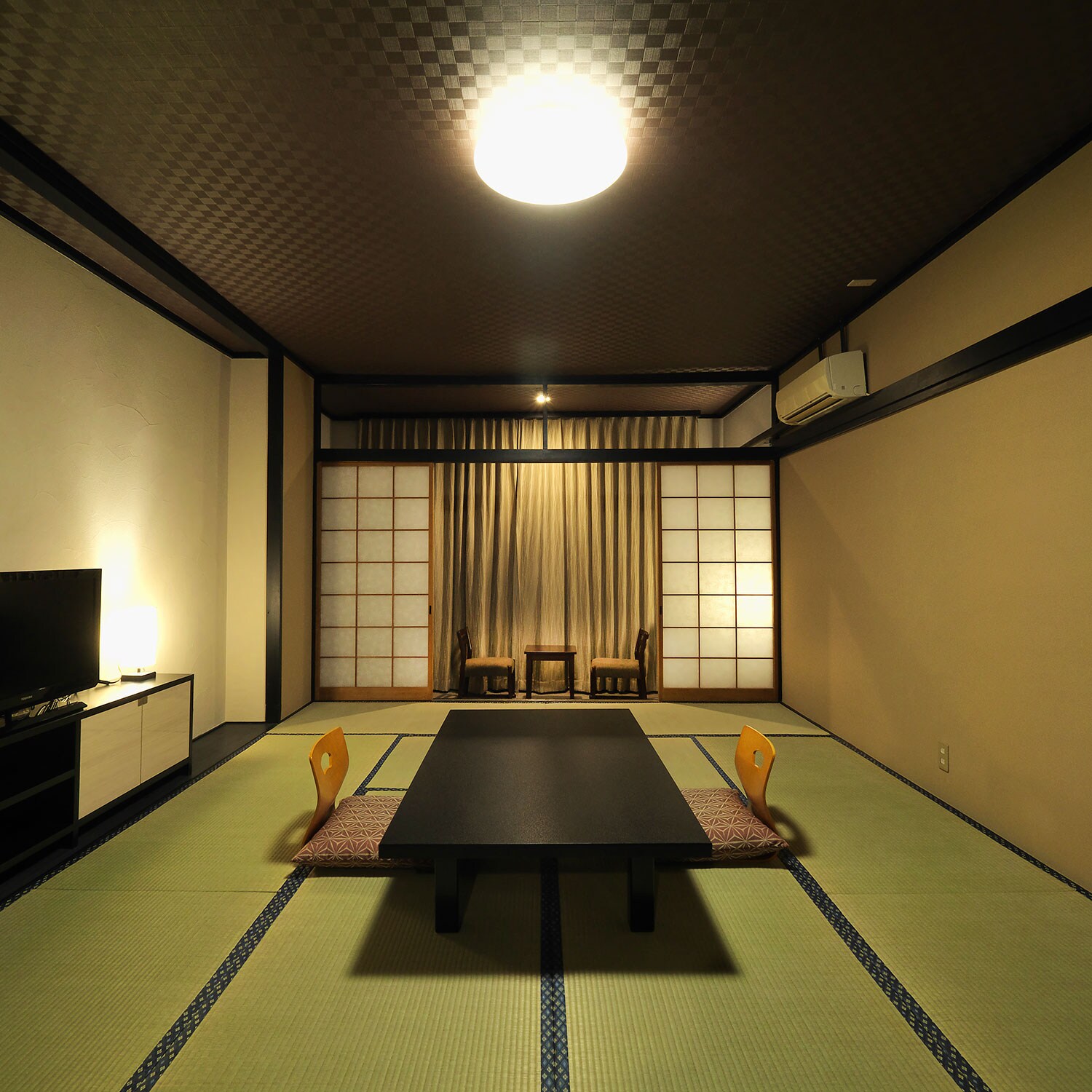 "Japanese Standard Room - 10 tatami mat Japanese style room"