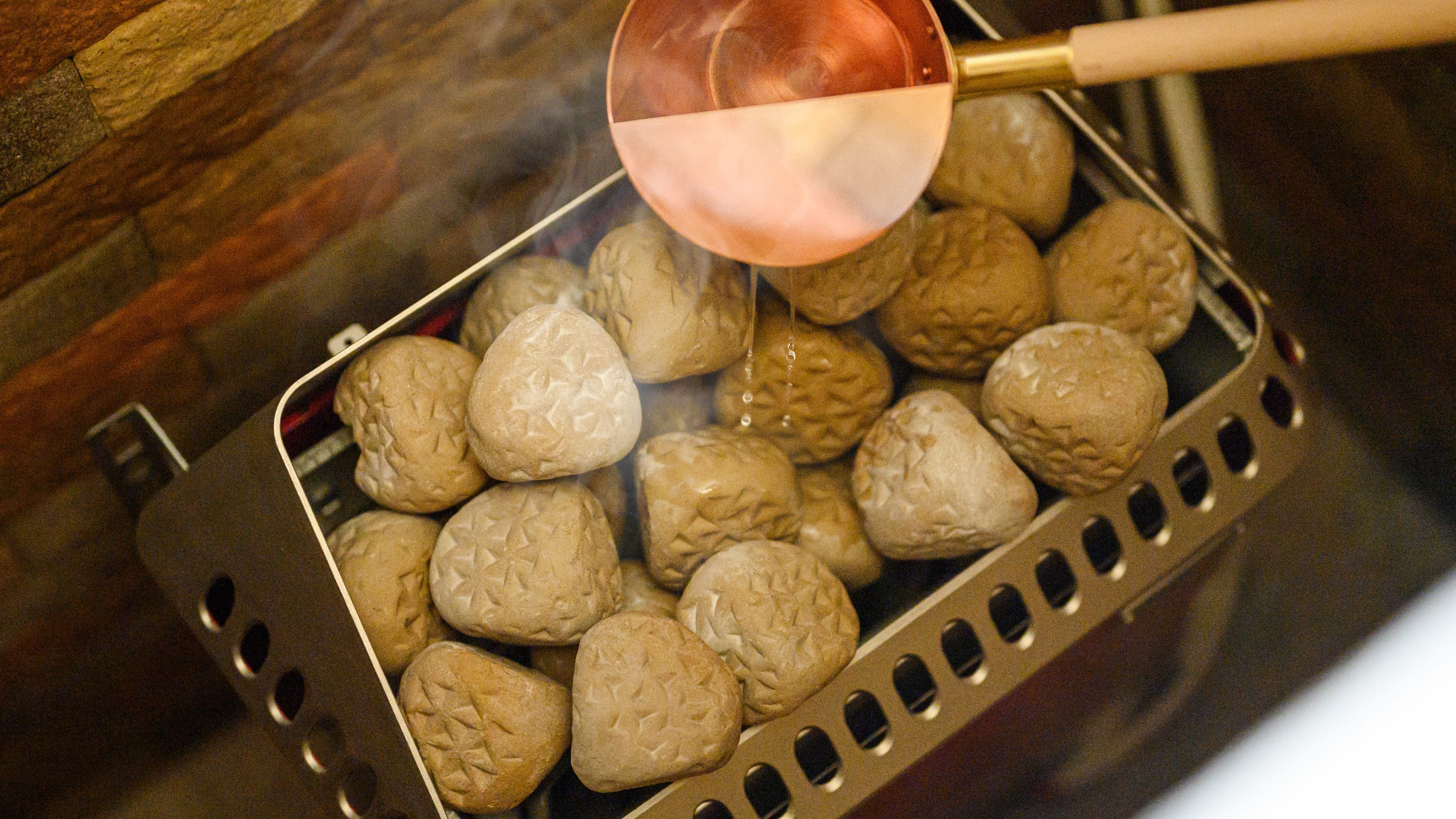 【附溫泉露天浴池及三溫暖的西式雙床房】桑拿房圖片 loyly