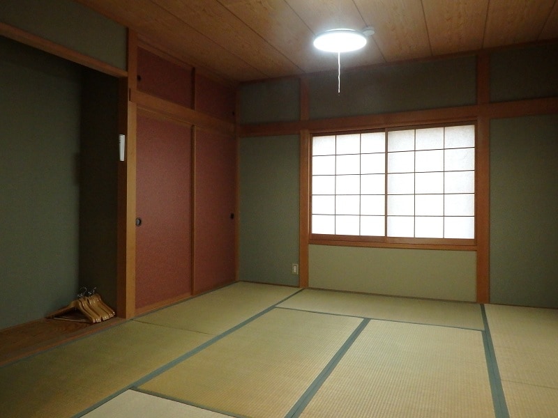 Clarence (Basic capacity: ~6 people) 8 tatami Japanese-style rooms on the 1st floor