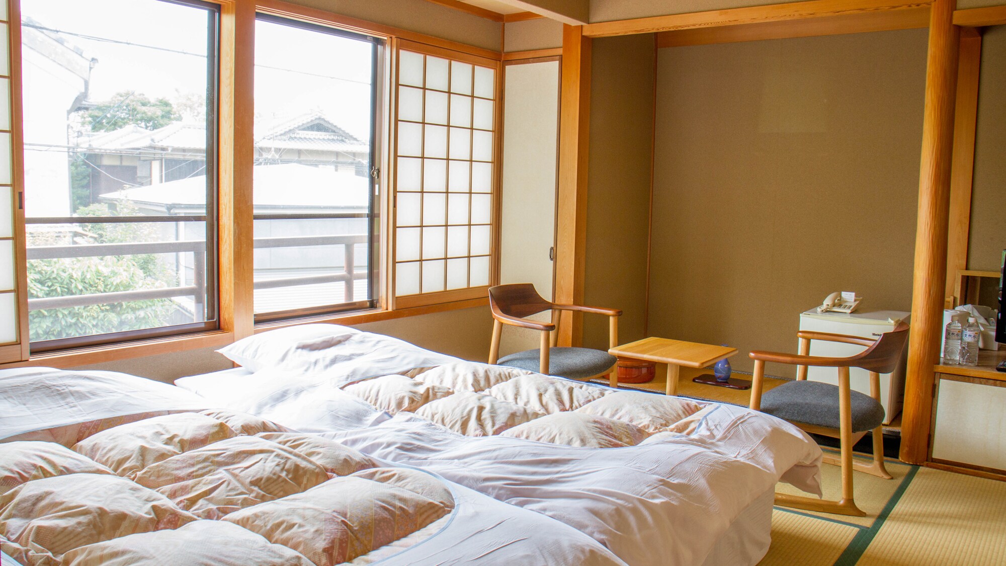 Japanese-style room (7.5 tatami mats)