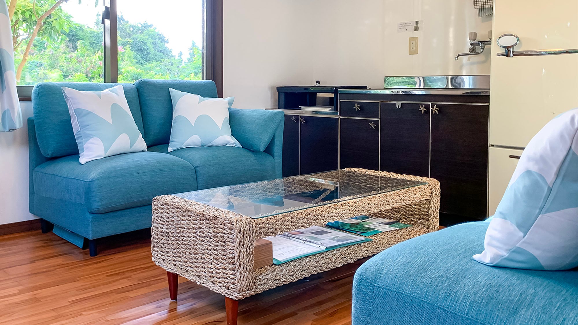 ・ It is a refreshing room like a southern island.