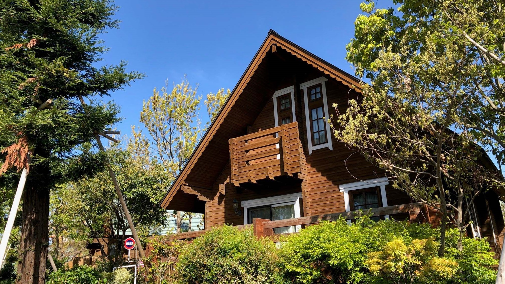 * [Log house appearance] A full-scale log house directly imported from overseas.