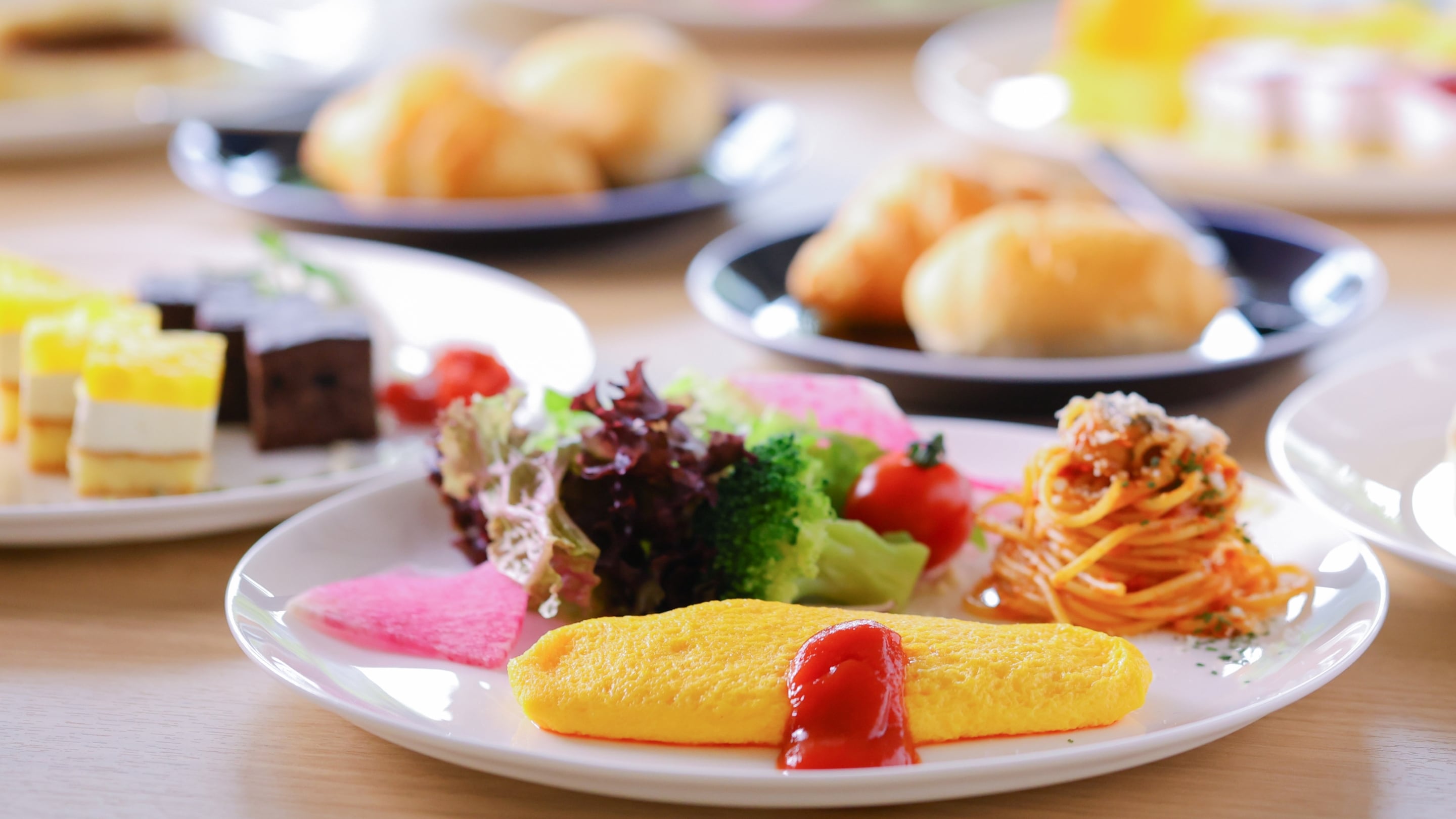 Breakfast buffet *Image