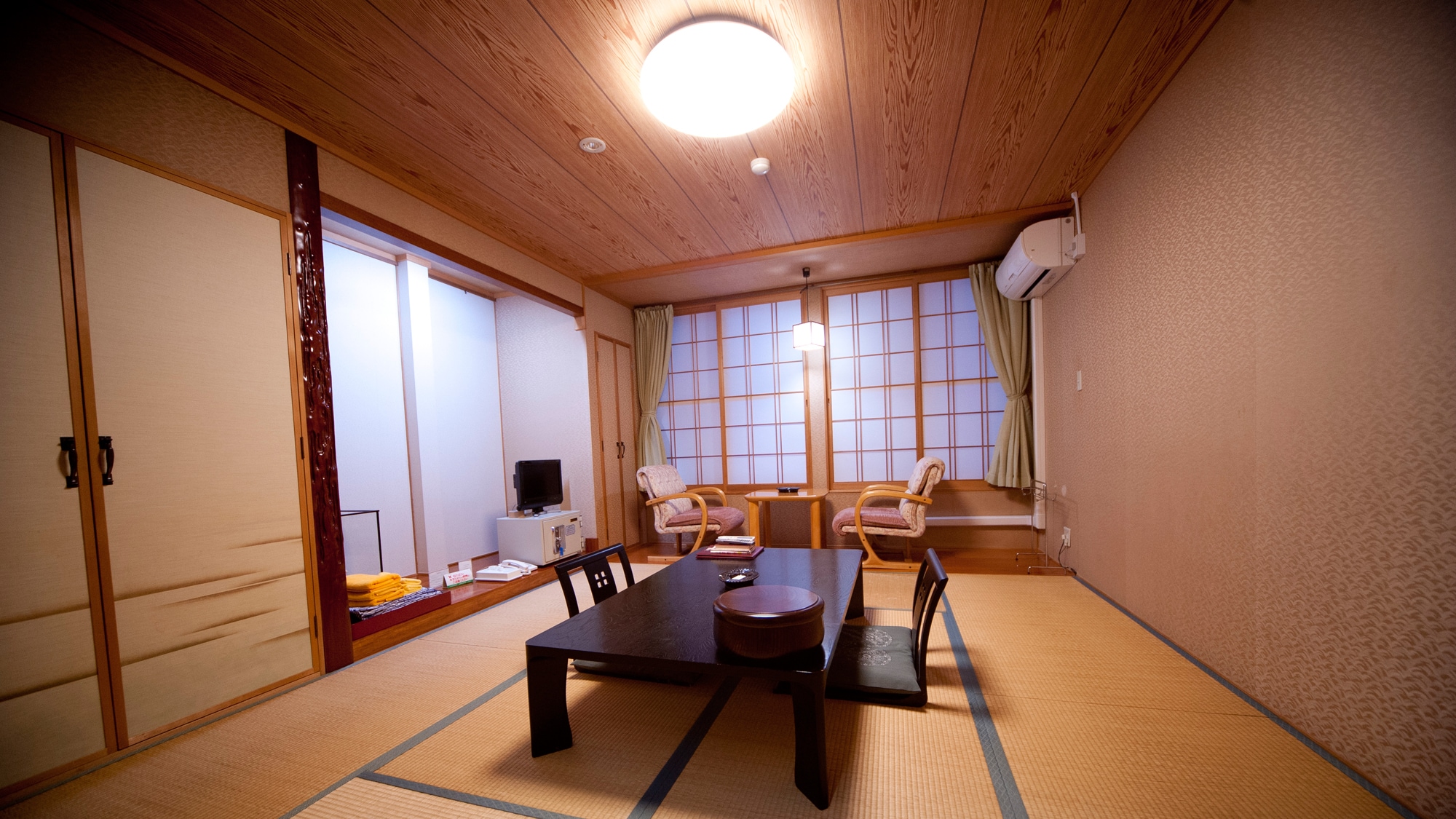 * [New building] Japanese-style room 6 tatami mats (example)
