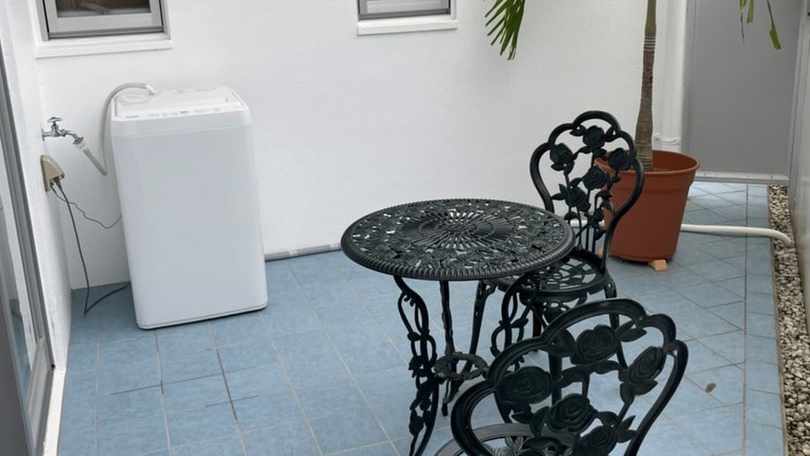 Guest rooms: Buildings B and C/Equipped with washing machines, reducing the burden of luggage for consecutive nights or children! <Example>